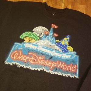 Walt Disney World Sweatshirt - glows in the dark!